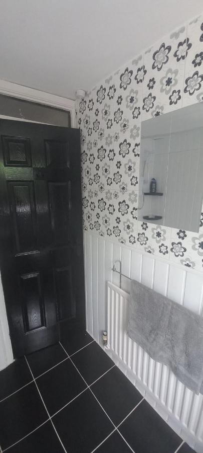 6-Min Walk To New Cross Parking Long Stay Discounts Wolverhampton Exteriér fotografie