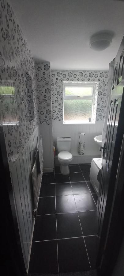6-Min Walk To New Cross Parking Long Stay Discounts Wolverhampton Exteriér fotografie